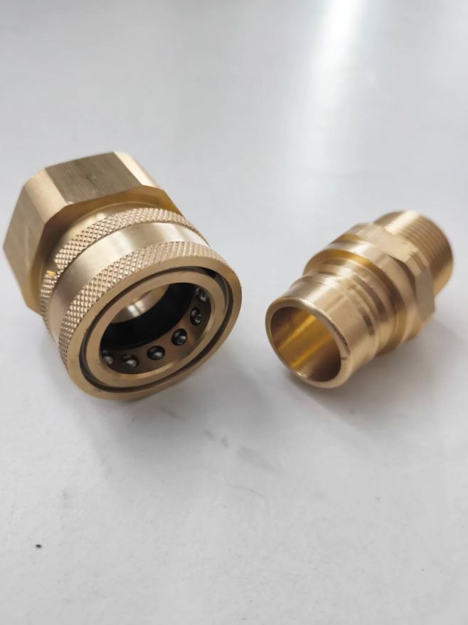 Na každém spojení záleží 😉😎👍🚒 #kvalitni #spojeni #rychlospojky #navysokotlak #armatury #spojky #kvalita #jsmetamprovas...